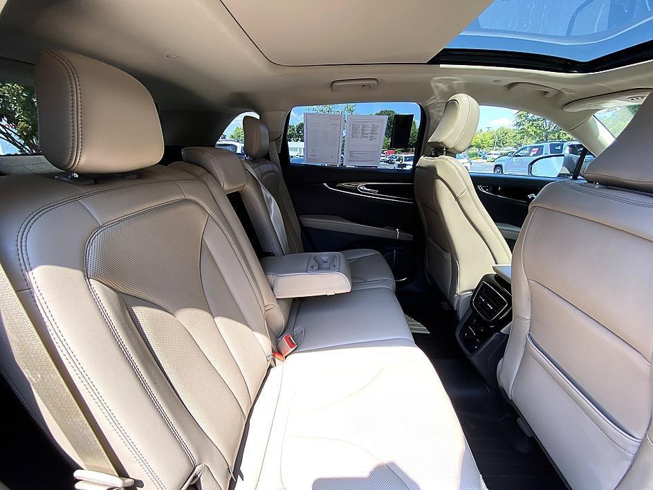Used 2022 Lincoln Nautilus Reserve FWD image 25