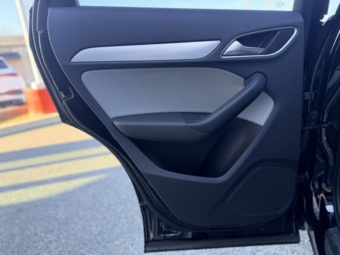 Used 2016 Audi Q3 2.0T Premium Plus image 16