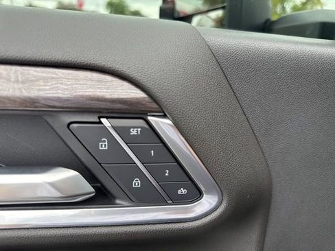 Used 2025 Chevrolet Silverado 2500 LTZ w/ LTZ Plus Package image 48