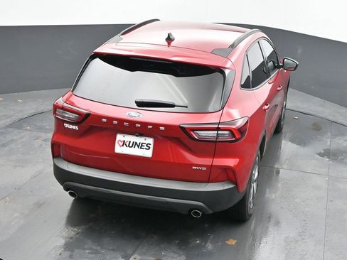 Used 2025 Ford Escape ST-Line w/ Cold Weather Package image 19