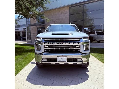 Used 2022 Chevrolet Silverado 2500 LTZ w/ LTZ Plus Package AWD/4WD image 3