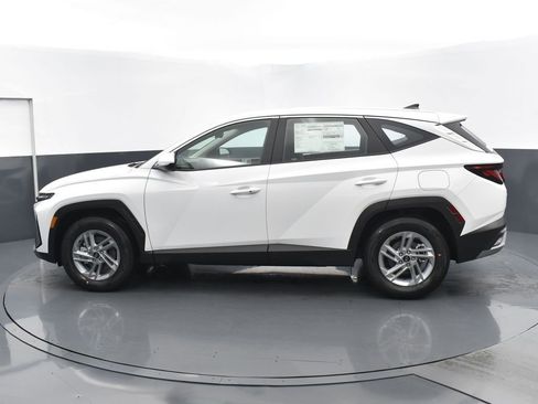 Used 2025 Hyundai Tucson SE image 6