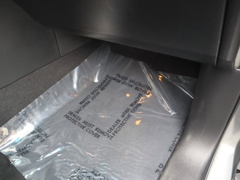 Used 2017 Nissan Armada Platinum image 42