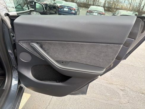 Used 2023 Tesla Model Y Long Range image 23