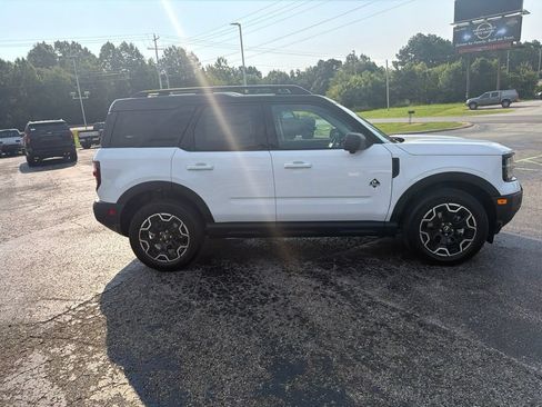 New 2026 Ford Bronco Sport Outer Banks w/ Outer Banks Tech Package+ AWD/4WD image 2