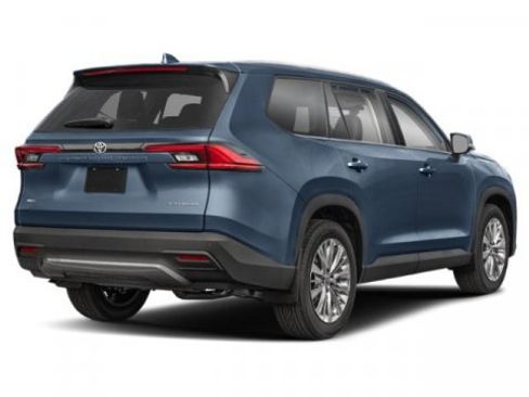 New 2026 Toyota Grand Highlander Platinum image 2