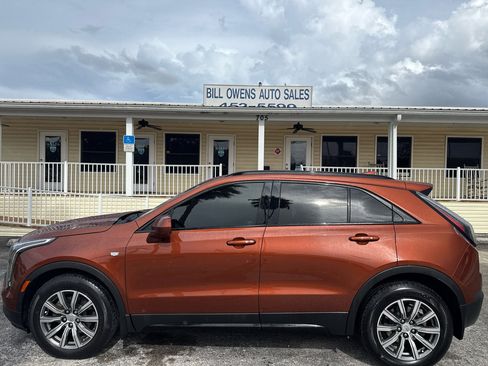 Used 2020 Cadillac XT4 Sport image 2