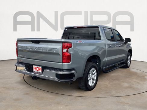 Used 2025 Chevrolet Silverado 1500 LT AWD/4WD image 14