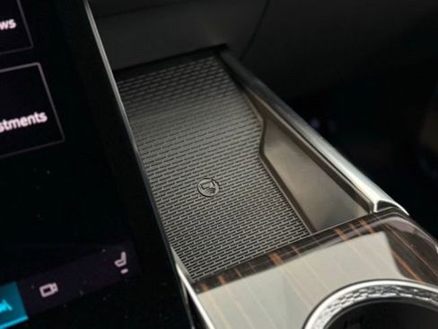 New 2026 Cadillac Escalade Luxury AWD/4WD image 17