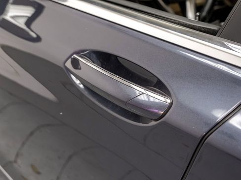 Used 2016 BMW 740i w/ Executive Package image 39