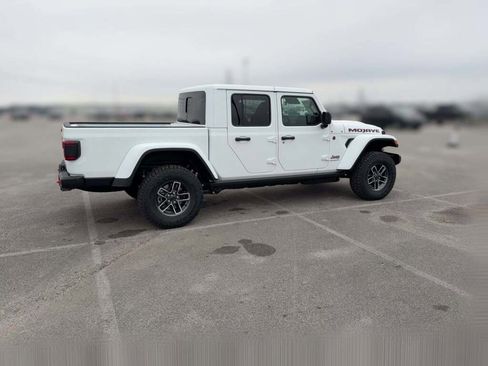 New 2026 Jeep Gladiator Mojave image 13