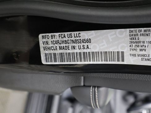 Used 2022 Jeep Grand Cherokee Limited image 53