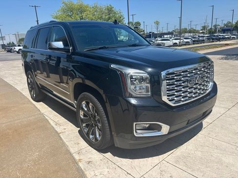 Used 2019 GMC Yukon Denali w/ Denali Ultimate Package AWD/4WD image 7