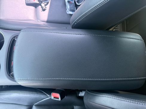 Used 2023 Toyota Venza Nightshade AWD/4WD image 15