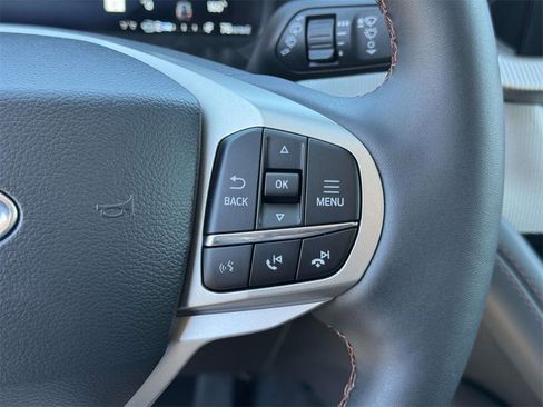 New 2026 Ford Explorer Active w/ Active Comfort Package image 10