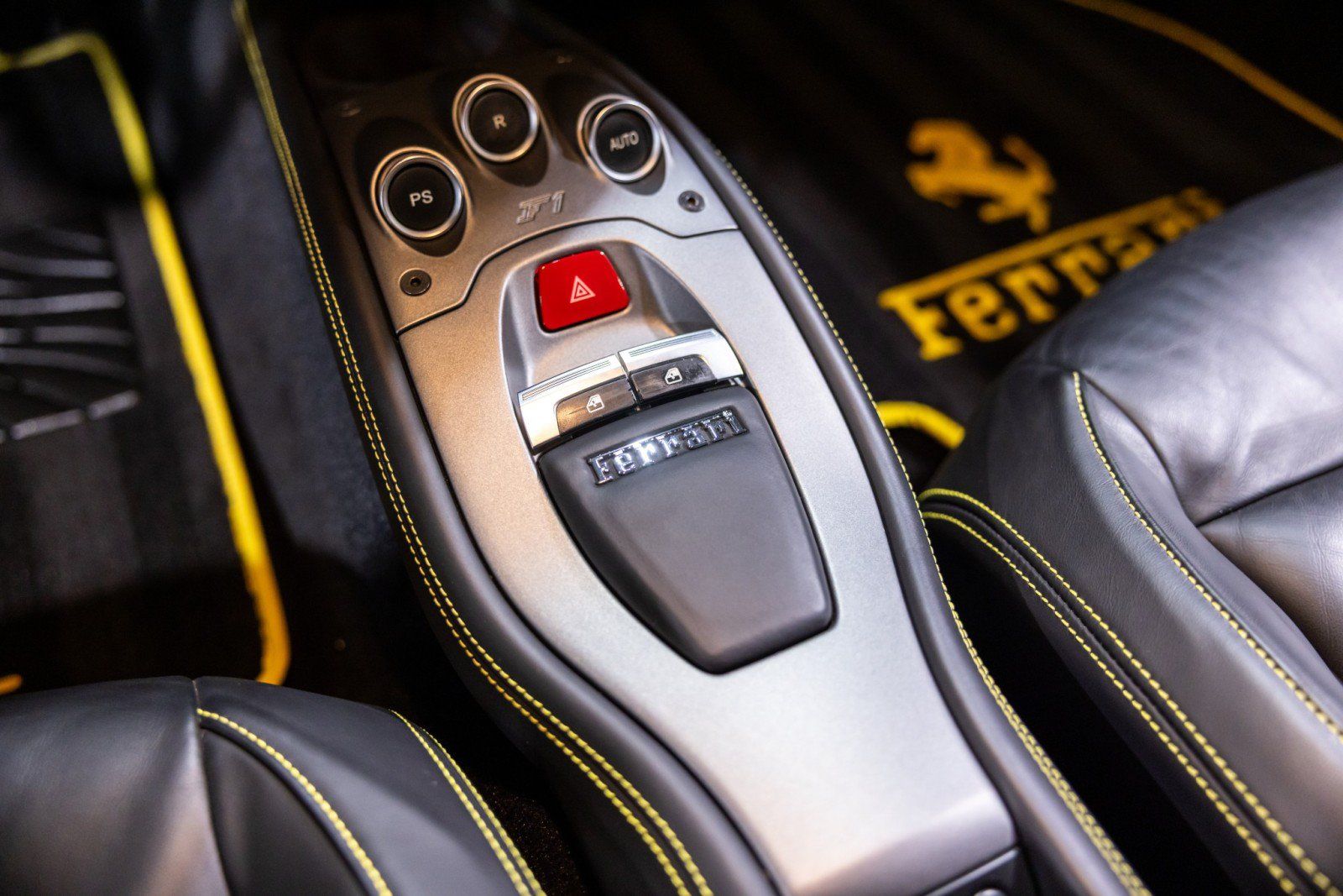 Used 2011 Ferrari 458 Italia Coupe RWD image 50