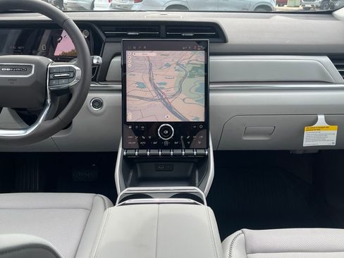 New 2026 GMC Terrain Denali w/ LPO, Floor Liner Package image 18