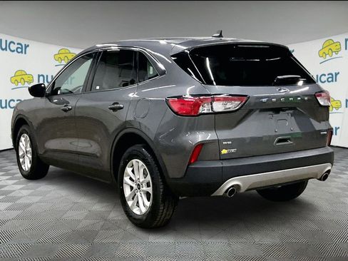 Used 2022 Ford Escape SE w/ Cold Weather Package image 4