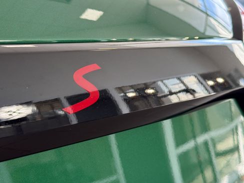 Certified 2025 MINI Cooper S FWD image 32