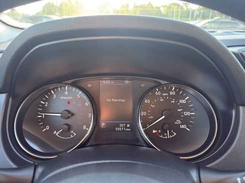 Used 2019 Nissan Rogue Sport S FWD image 17