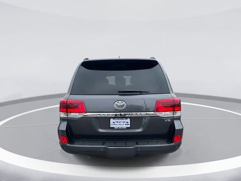 Used 2019 Toyota Land Cruiser w/ Carpet Mat Package image 7