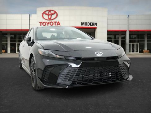 New 2026 Toyota Camry SE image 32