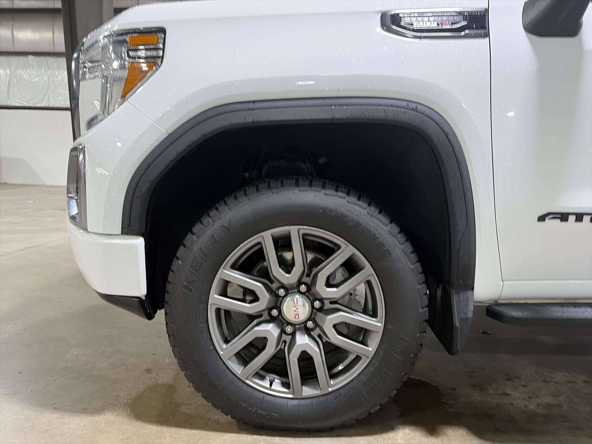 Used 2021 GMC Sierra 1500 AT4 w/ AT4 Carbonpro Edition AWD/4WD image 34