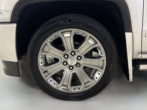 Used 2018 GMC Sierra 1500 Denali w/ Denali Ultimate Package image 39