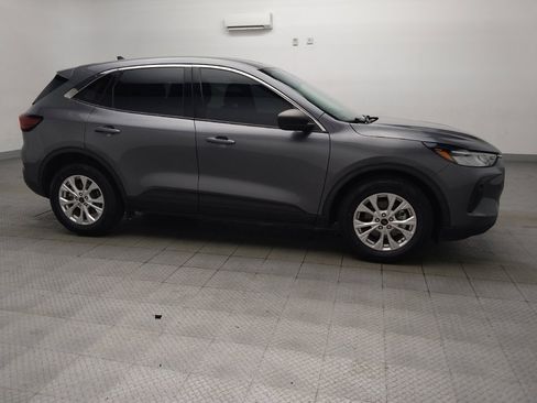 Used 2023 Ford Escape Active FWD image 11