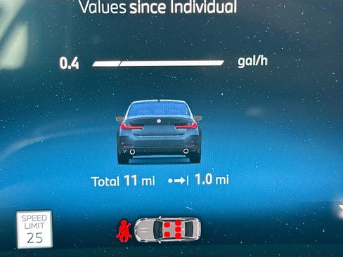 New 2026 BMW 330i Sedan w/ Convenience Package RWD image 9