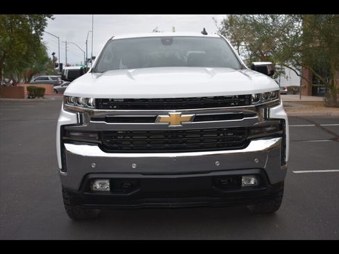 Used 2019 Chevrolet Silverado 1500 LT w/ Convenience Package image 8
