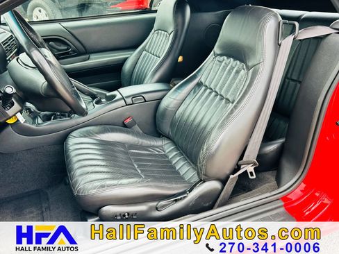 Used 2001 Chevrolet Camaro Z28 w/ SS Performance/Appearance Pkg image 9