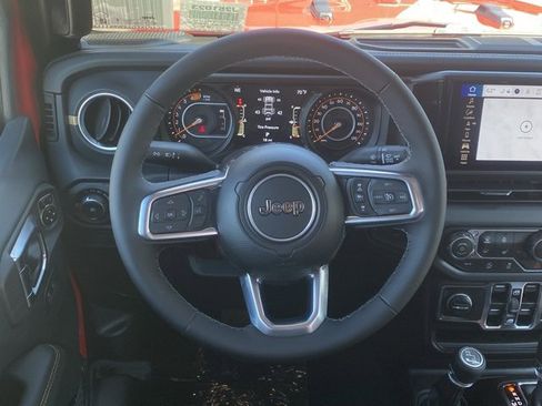 New 2025 Jeep Wrangler Rubicon w/ Technology Group image 39