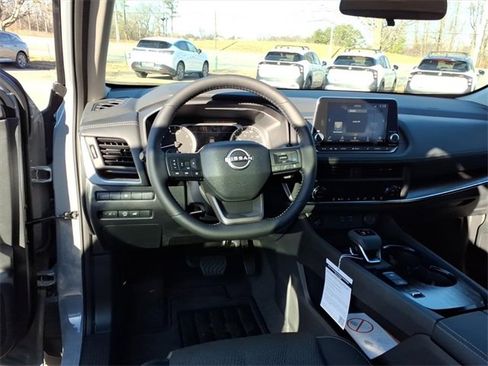 New 2026 Nissan Rogue SV image 10