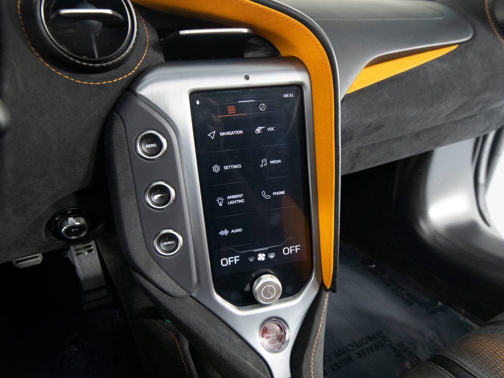Used 2024 McLaren 750S Spider RWD image 26