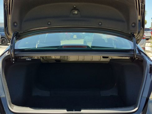 Used 2023 Honda Civic Sport image 9