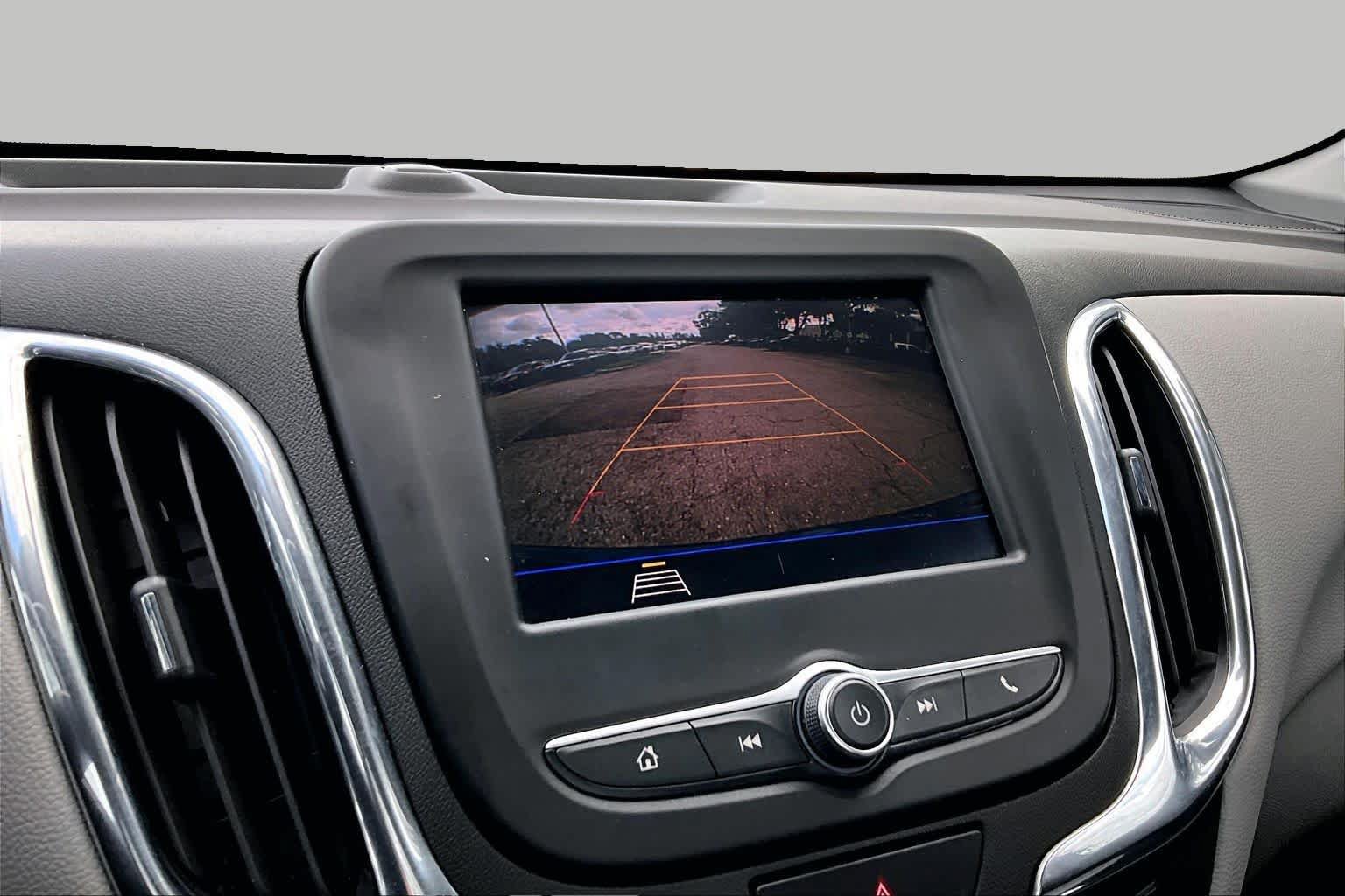Used 2020 Chevrolet Equinox LT FWD image 25