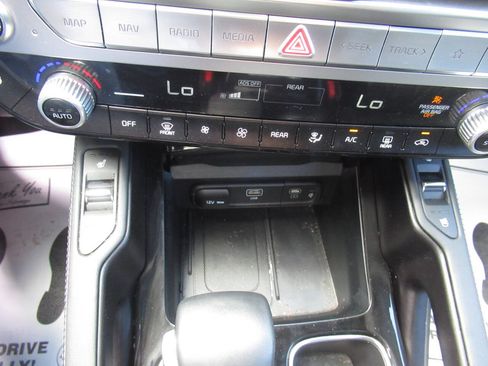 Used 2025 Kia Telluride EX X-Line AWD/4WD image 33
