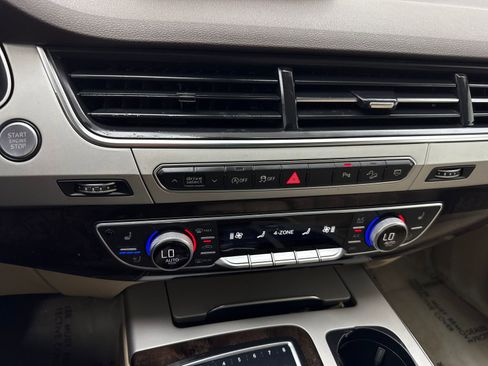 Used 2019 Audi Q7 2.0T Premium Plus w/ Premium Plus Package AWD/4WD image 28
