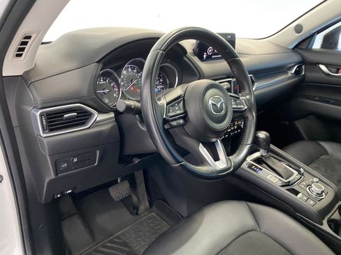 Used 2017 MAZDA CX-5 Touring w/ Preferred Equipment Package image 4