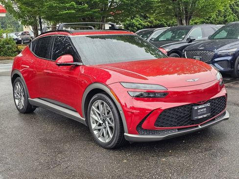 Certified 2023 Genesis GV60 Advanced AWD/4WD image 3
