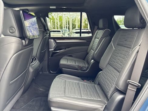New 2026 Cadillac Escalade Platinum Sport AWD/4WD image 10