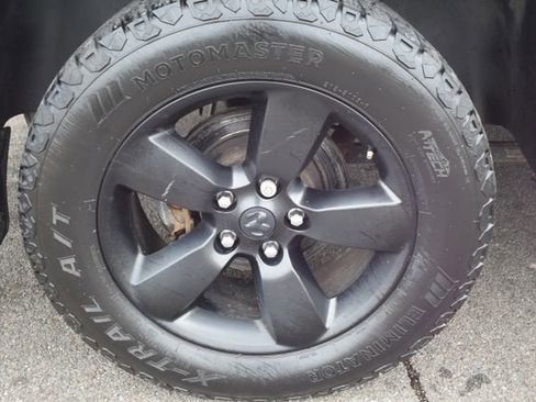 Used 2019 RAM 1500 Express w/ Wheel & Sound Group AWD/4WD image 40