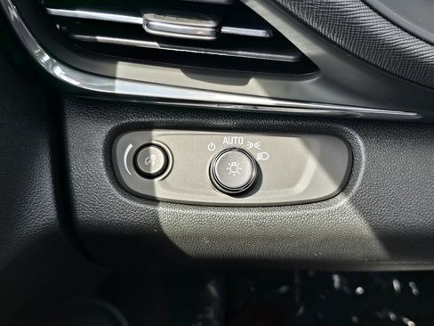 New 2026 Buick Envista Preferred FWD image 18