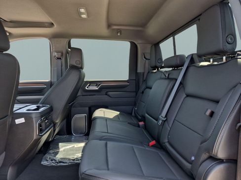 New 2026 GMC Sierra 2500 Denali w/ Denali Reserve Package AWD/4WD image 25