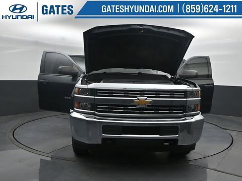 Used 2017 Chevrolet Silverado 2500 W/T AWD/4WD image 52
