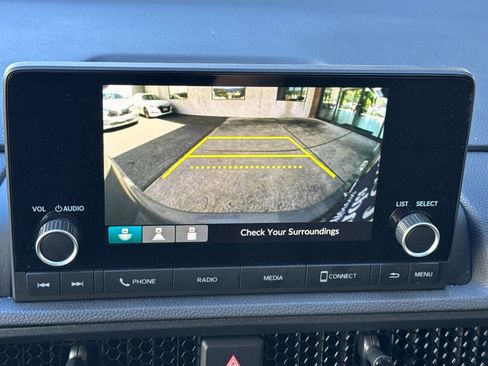 Used 2025 Honda CR-V LX image 16