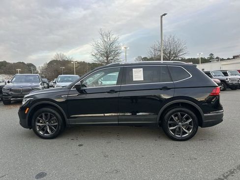 Certified 2023 Volkswagen Tiguan SE image 2