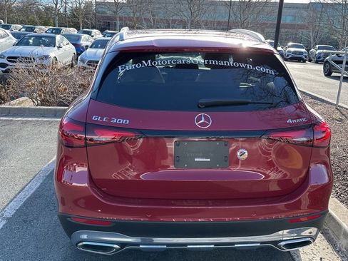 Certified 2025 Mercedes-Benz GLC 300 4MATIC image 2