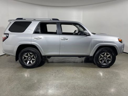 Certified 2018 Toyota 4Runner 4WD image 2